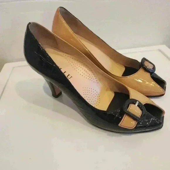 Anyi Lu peep toe pumps in black and tan - Picture 2 of 6